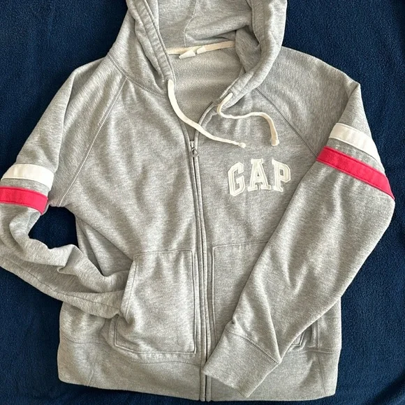 GAP gray jogger set with stripe accents - Picture 3 of 11